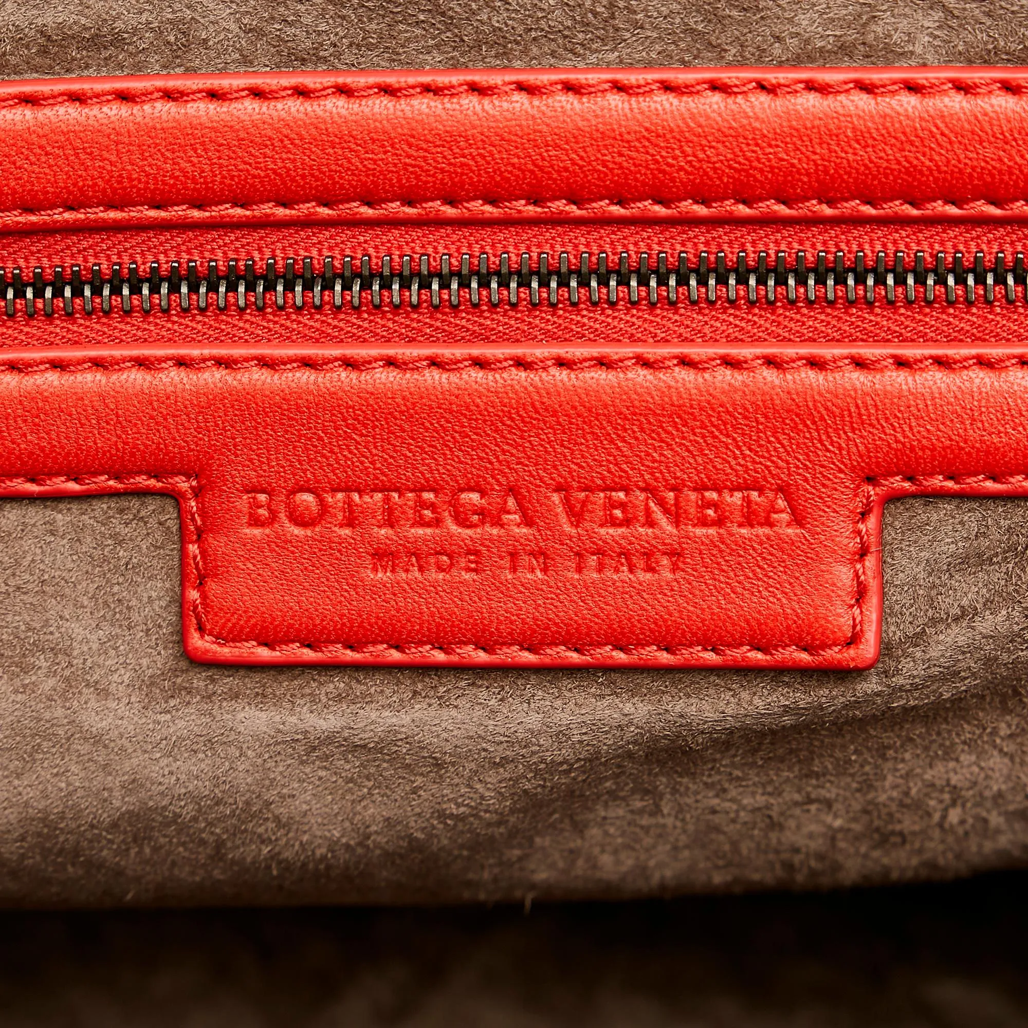 Bottega Veneta Intrecciato Nodini Leather Crossbody Bag (SHG-31417)