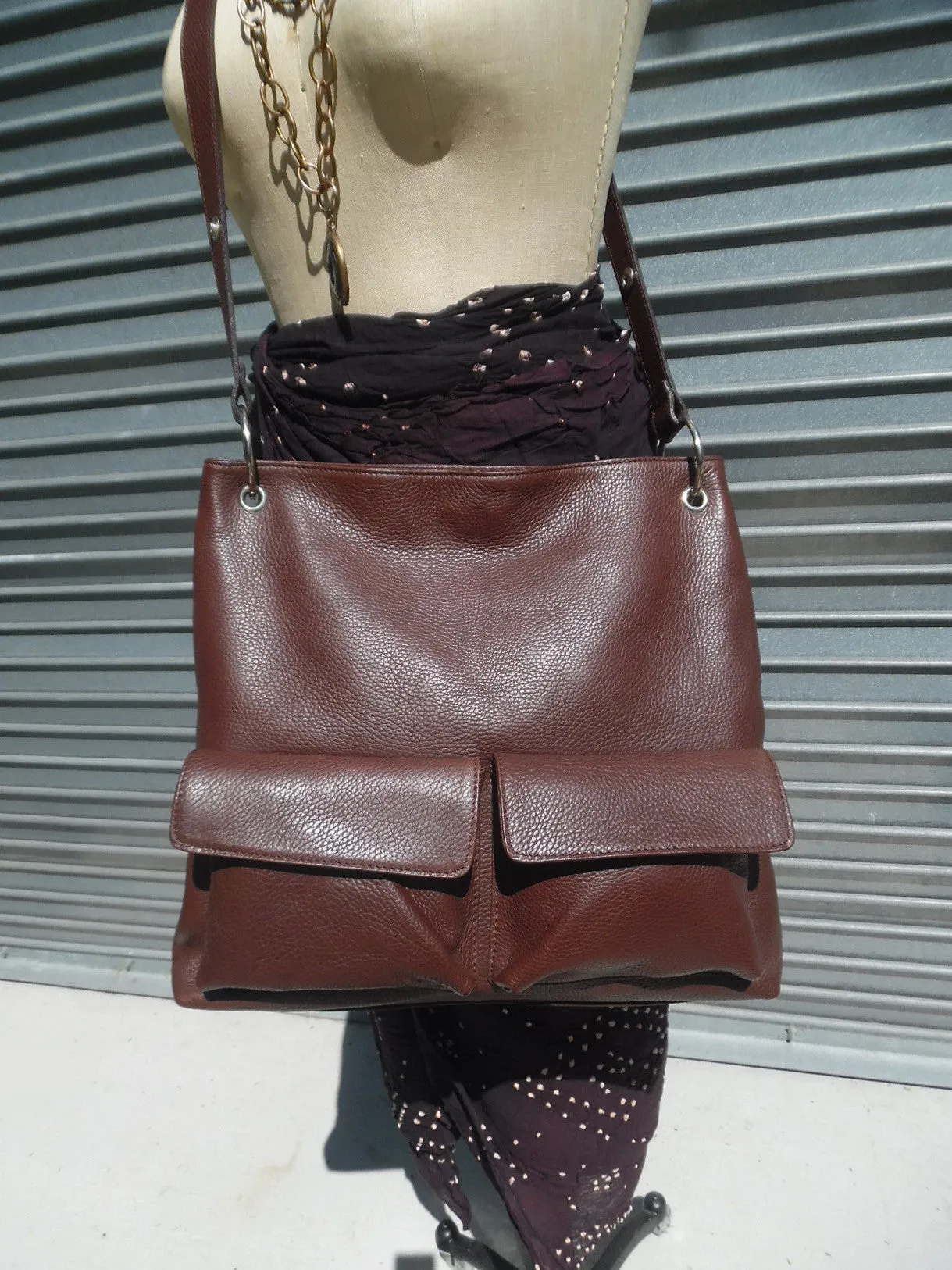 Gapock X Crossbody Bag Pebble Grain Leather Black