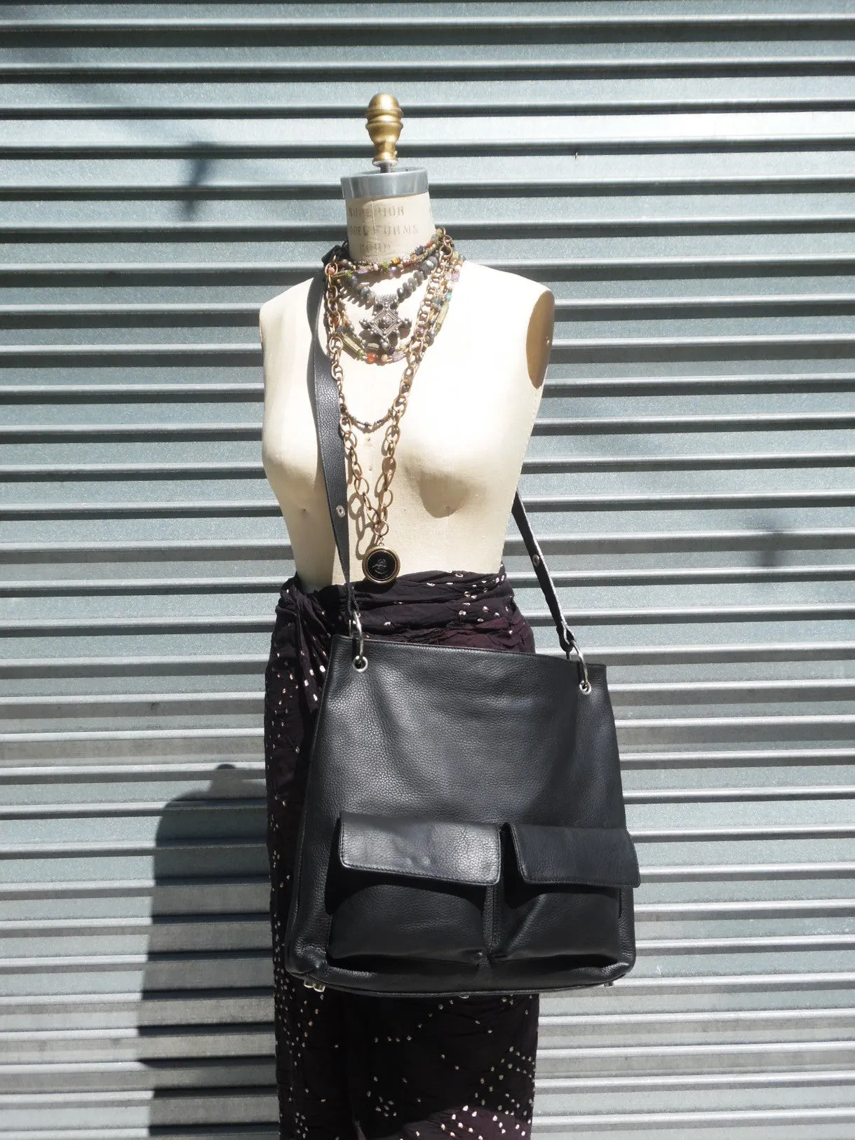 Gapock X Crossbody Bag Pebble Grain Leather Black