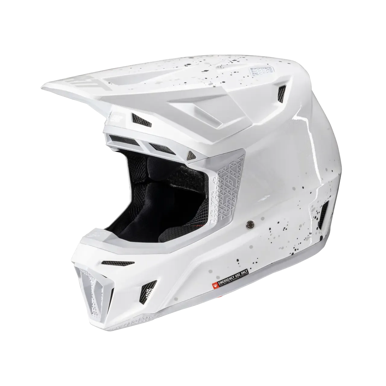 Leatt 8.5 Moto Composite Helmet Kit w/ 5.5 Goggles V25