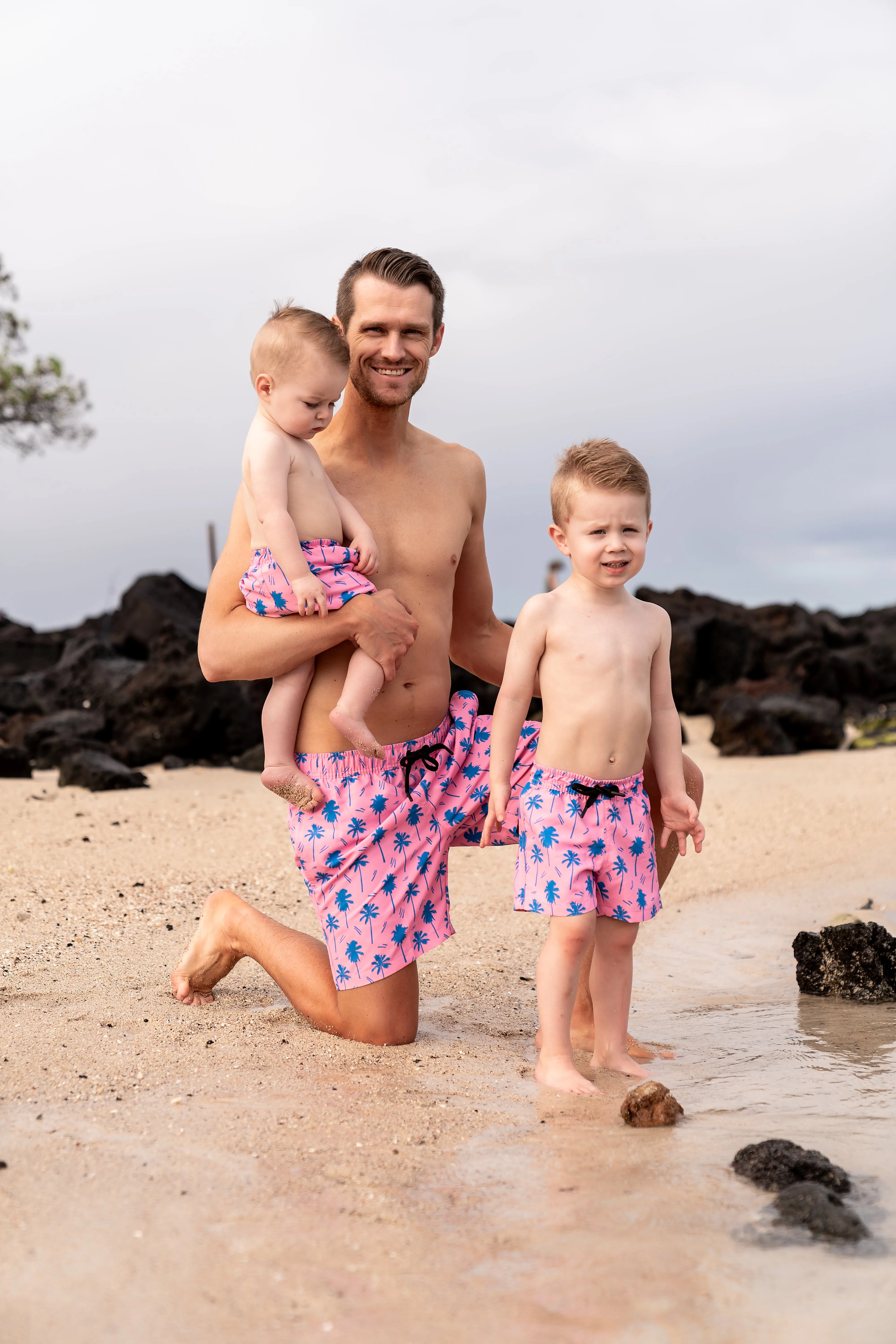 Mini Hang Ten Shorts | Coral Crush Palm Tree