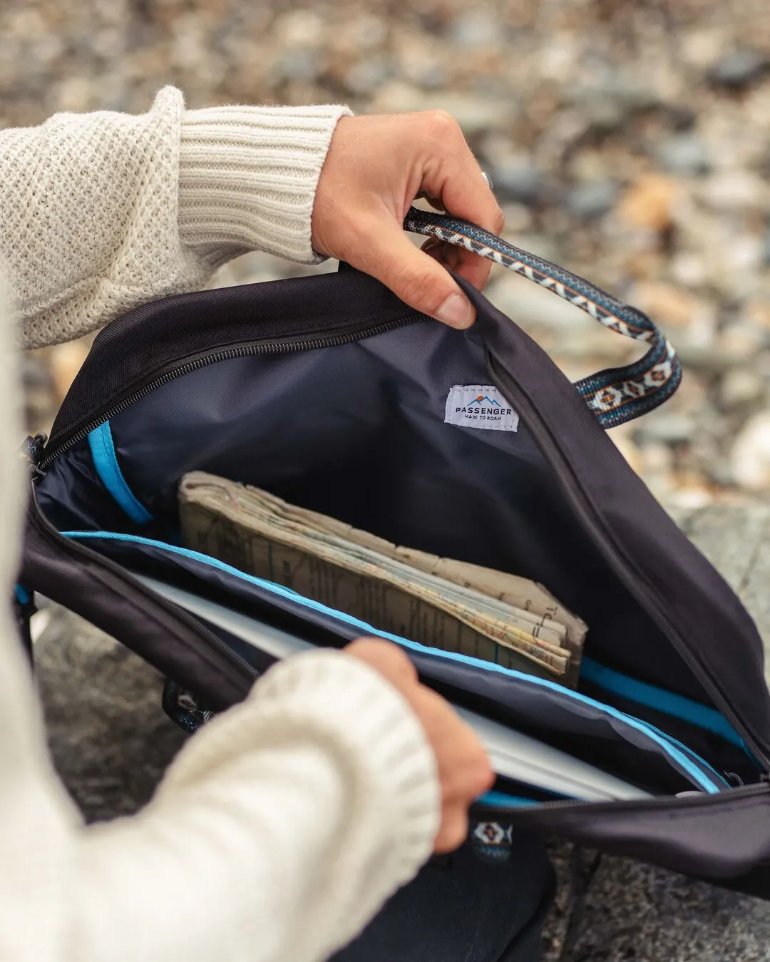 Recycled Messenger Bag - Black