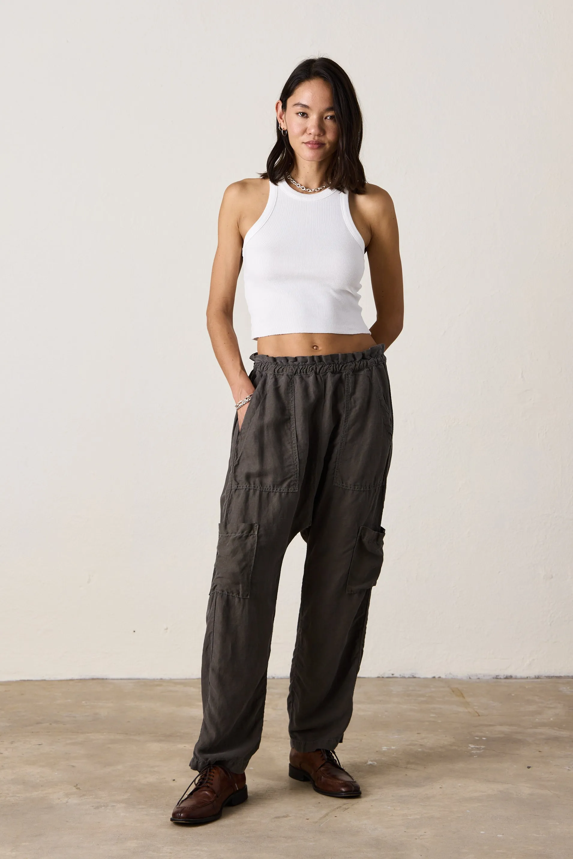 SHAILEY PANT / OLIVE